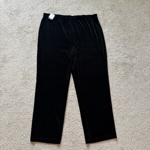 NWT ~ Mossimo ~ Woman Stretch Black Velvet Pants ~ Straight Leg ~ Plus ~ Size 2X